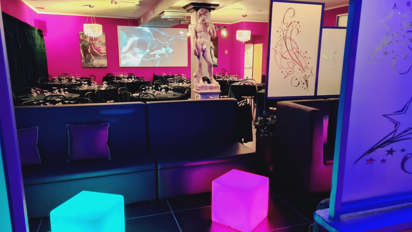 New Luna Club Privé