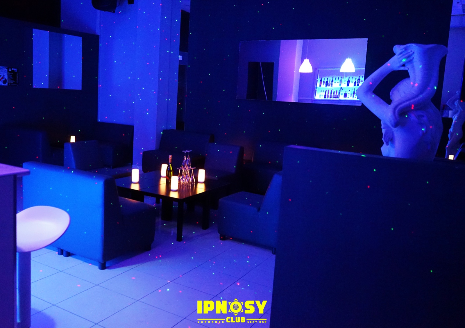 IPNOSY lap dance