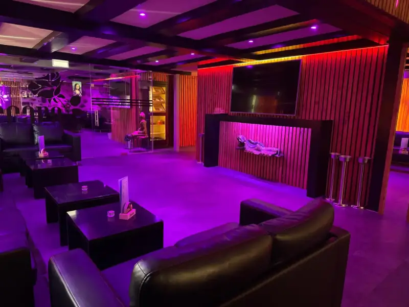 Baccara Bar & Club
