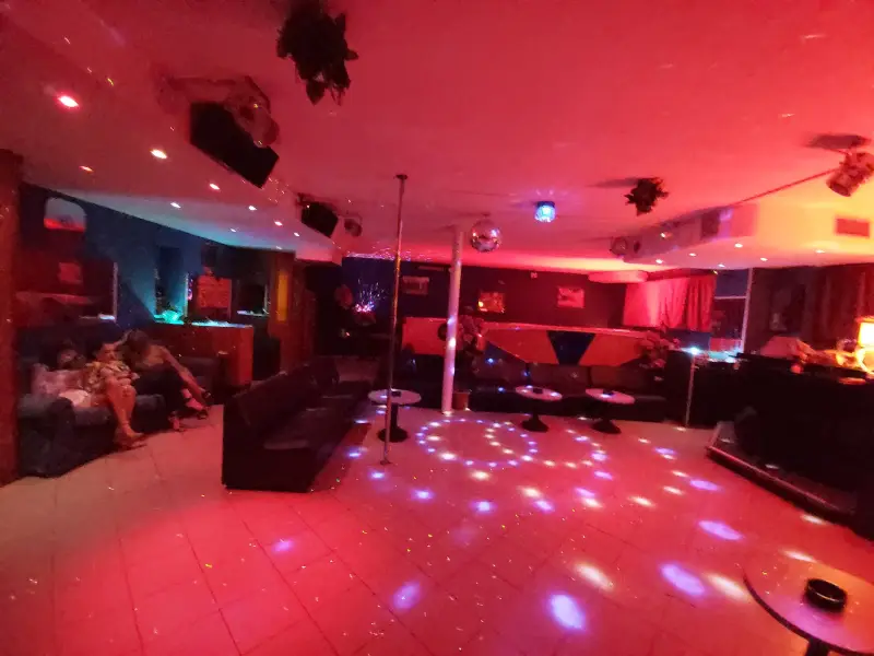 BIJOUX Night Club