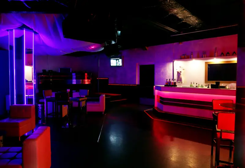 Iceberg / J-Club