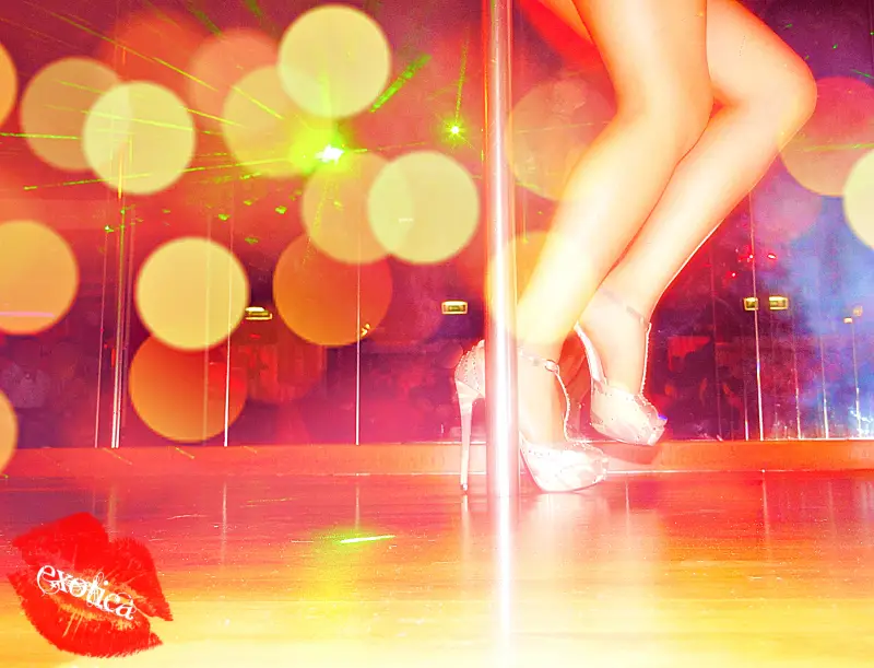 Exotica ed Extasia Lap Dance