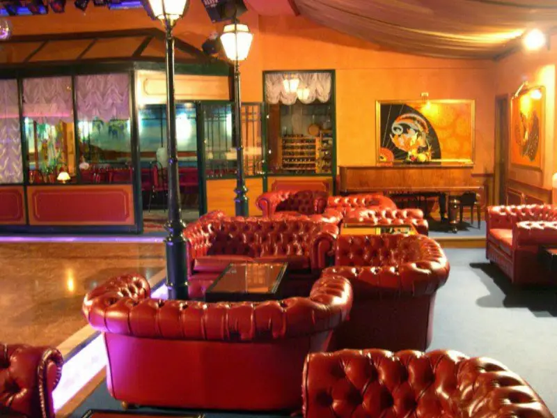 Ape Regina Night Club