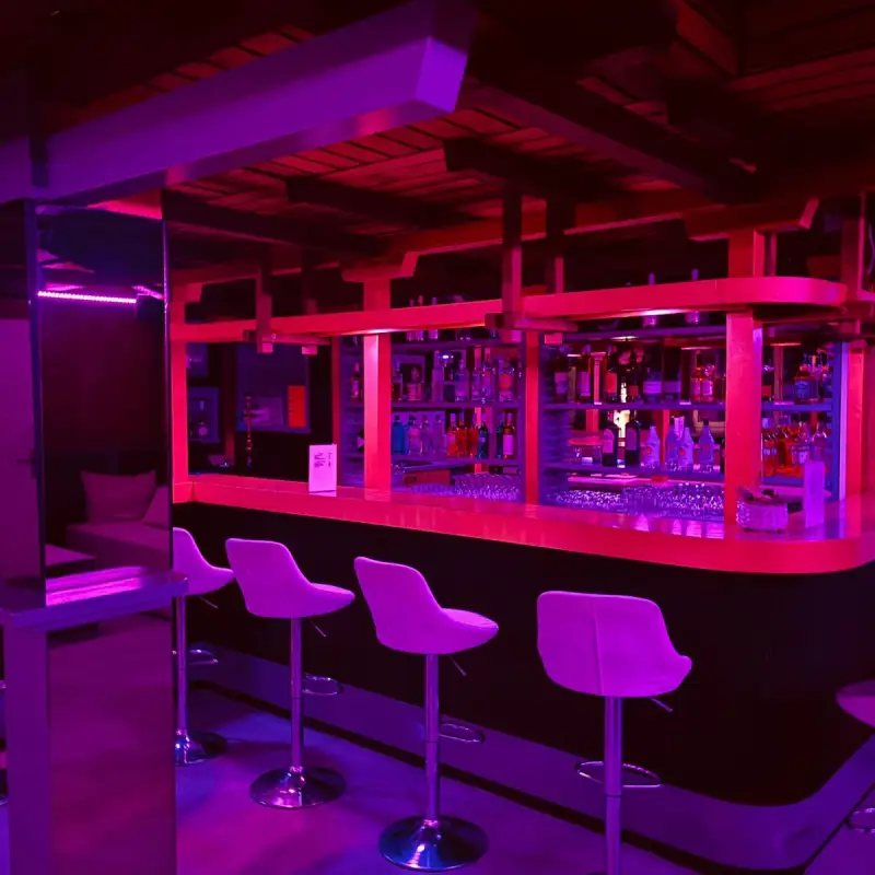 Whisper Club