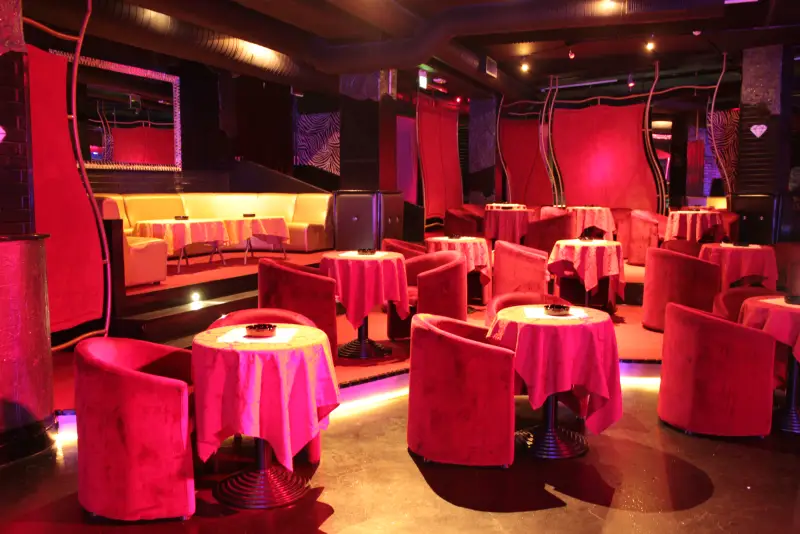 Le Roi Night Club